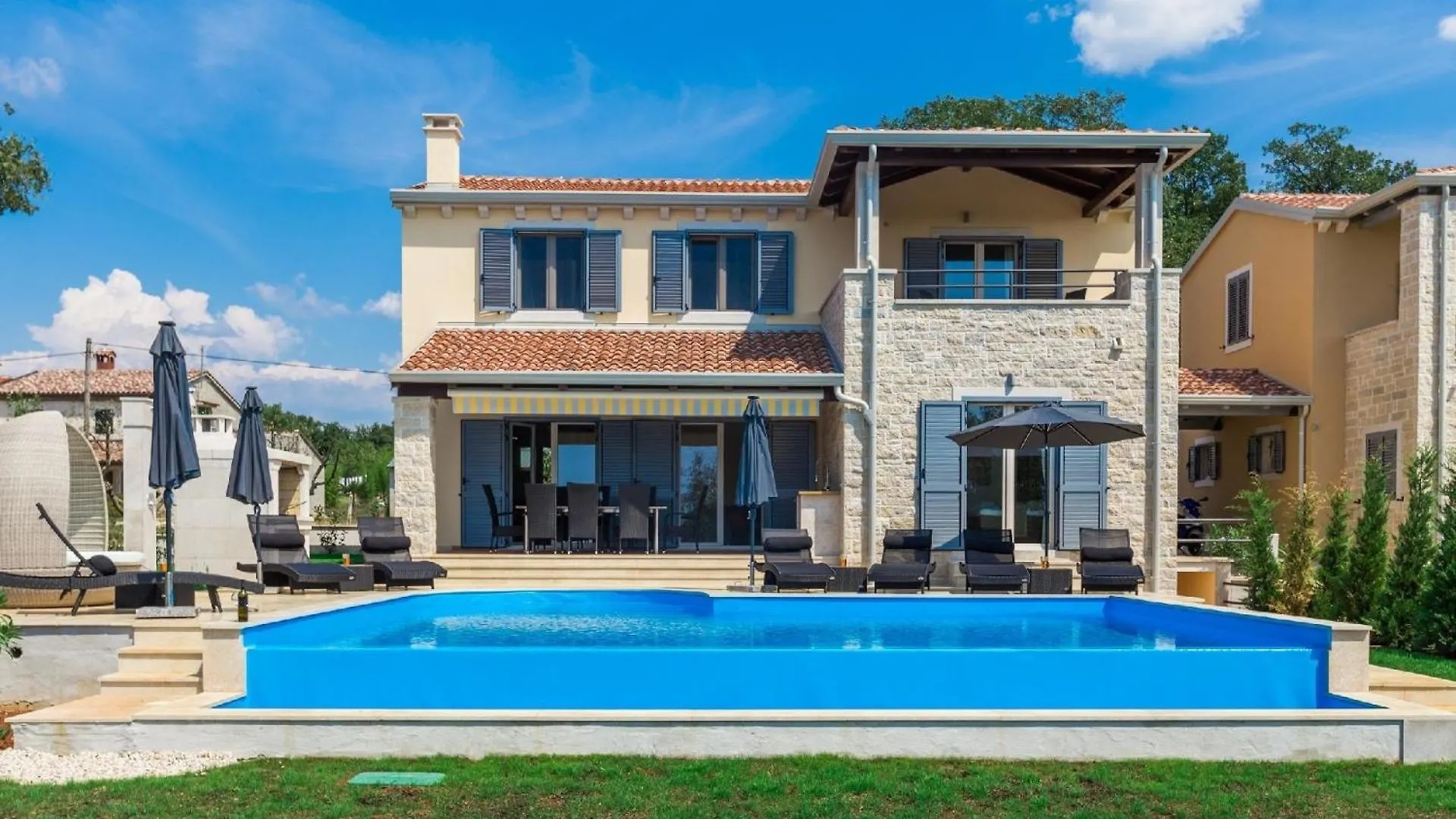 Ferienhaus Mit Privatpool Fuer 8 Personen Ca 180 Qm In Deklici, Istrien Istrische Riviera location